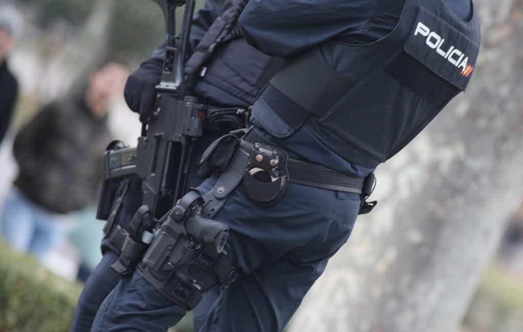 Politie waarschuwt voor terroristische aanslagen bij tankstations in Spanje