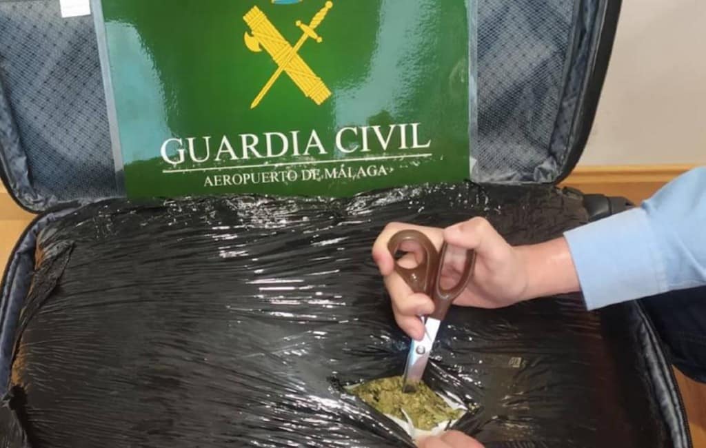 Gearresteerd met 9 kilo marihuana op vlucht Málaga-Amsterdam