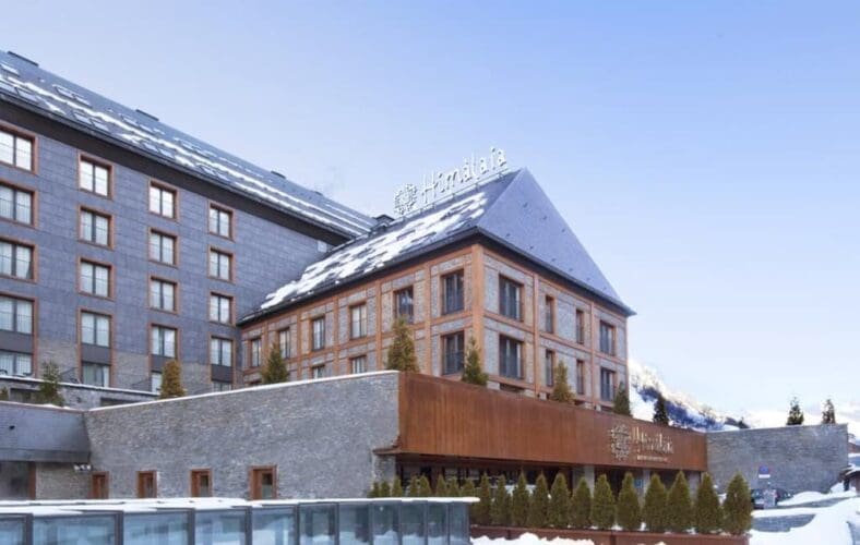 FC Barcelona speler Messi wil hotel in Spaans skigebied kopen