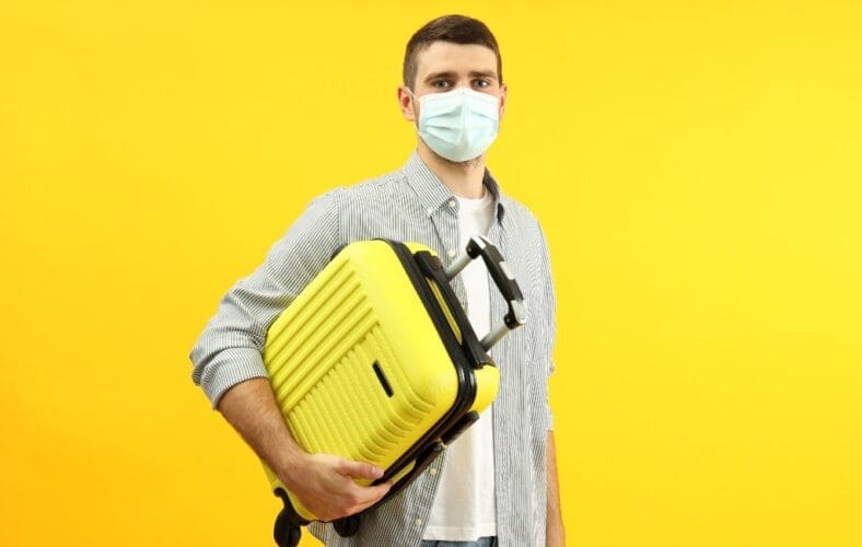 Ga je ongevaccineerd met Corendon op vakantie naar Spanje dan betaal je zelf de kosten bij besmetting