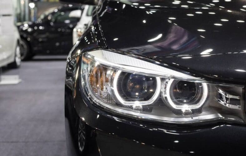 Is het overdag rijden met verlichting verplicht in Spanje?