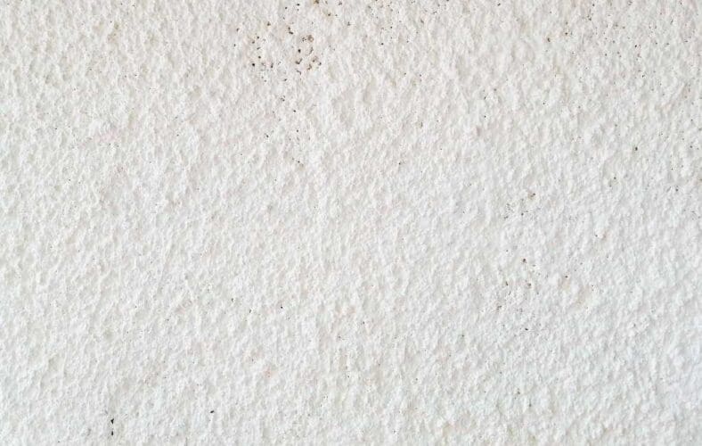 Dit is waarom woningen in Spanje nog steeds ruwe structuur-wanden of ‘gotolé’ hebben