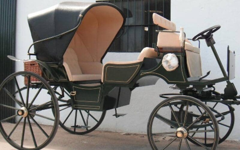 Binnenkort rijden er geen paard en wagens meer voor toeristen maar elektrische wagens