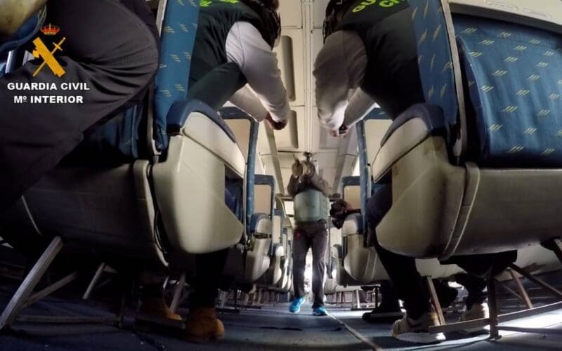 Spaanse Guardia Civil bewaakt commerciële vluchten om ontvoeringen en terrorisme te bestrijden