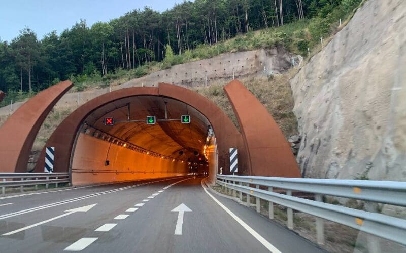 Hoeveel tunnels heeft Spanje en wat zijn de tien langste?