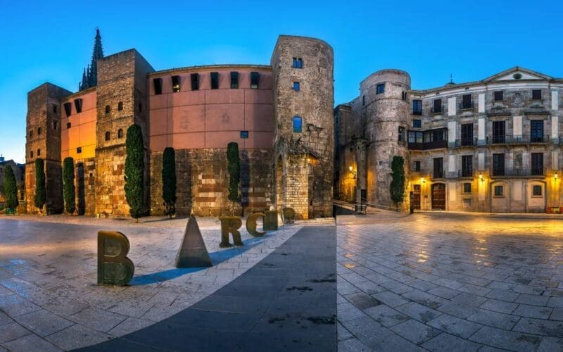 Waarom noemt men de stad Barcelona ook wel eens de ciudad condal?