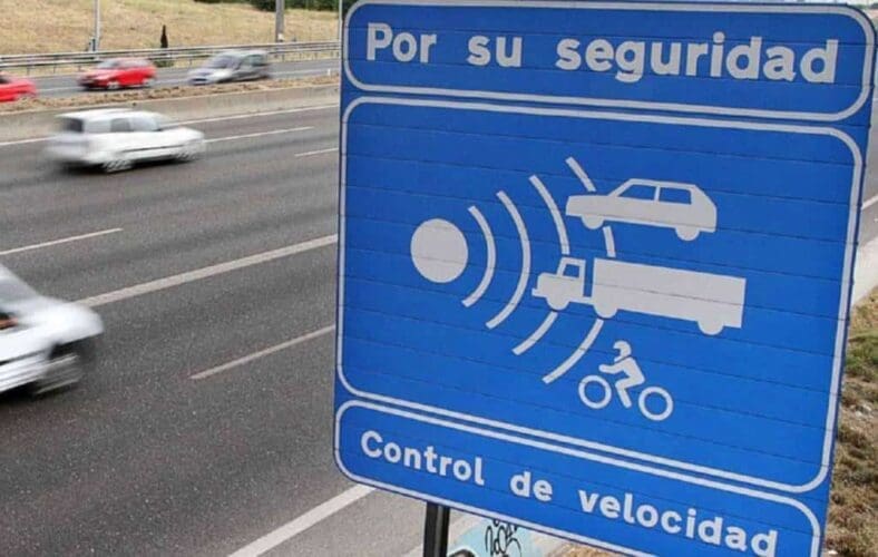 Dit is de exacte snelheid om flitspalen te laten flitsen in Spanje