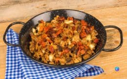 SpanjeRecept: de heerlijke migas met broodkruimels en andere ingredi&euml;nten