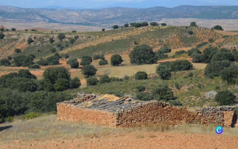 Hoeveel inwoners en gemeenten heeft het vergeten Spaanse platteland?