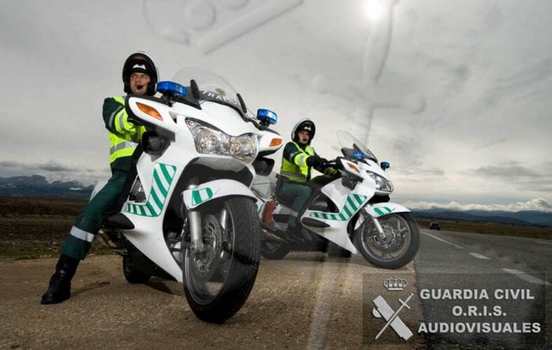 Spaanse agent geeft eigen leven om groep kinderen te beschermen