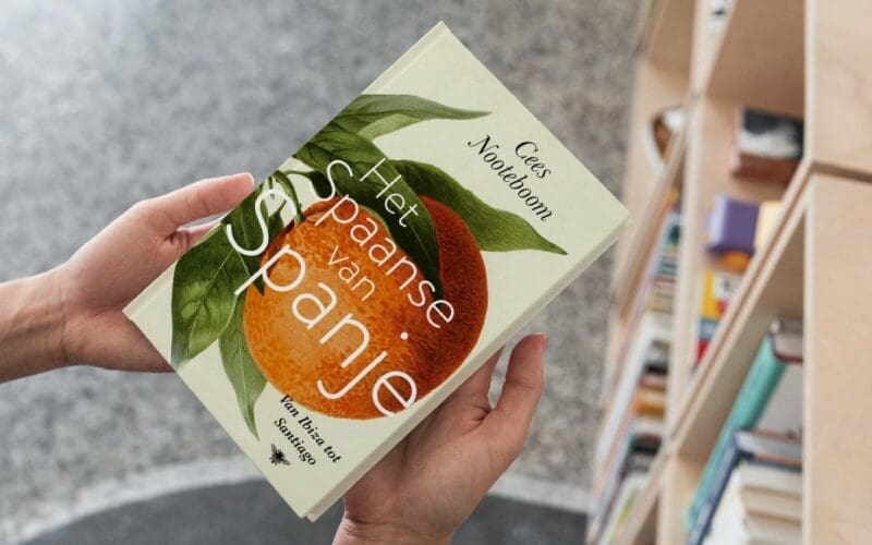 NIEUW BOEK: ‘Het Spaanse van Spanje’ van Ibiza naar Santiago met Cees Nooteboom
