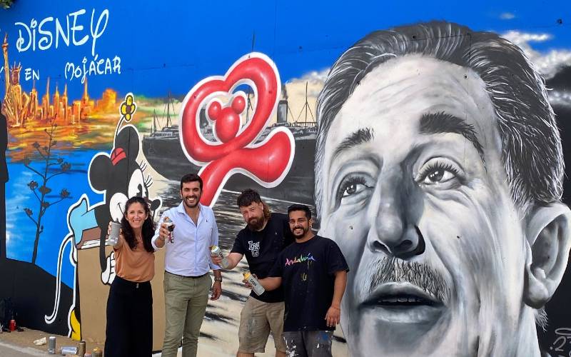 Mojácar exploiteert legende Walt Disney als onwettige zoon van een wasvrouw en arts
