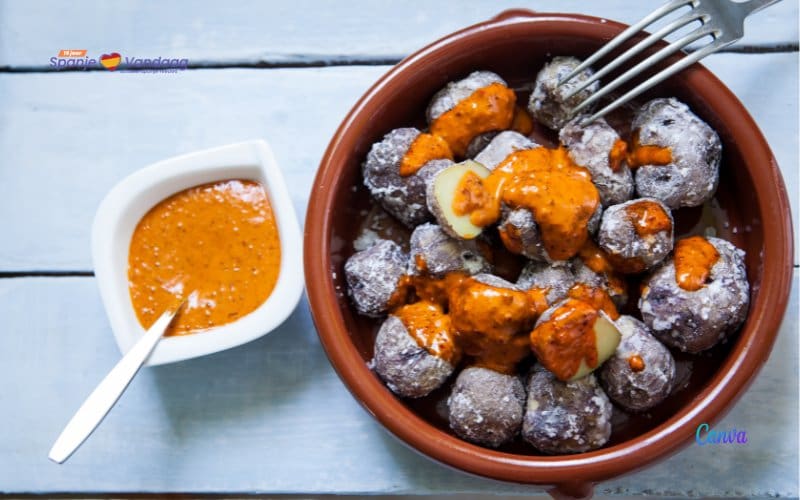 SpanjeRecept: 'Papas arrugadas con mojo picón' van de Canarische Eilanden