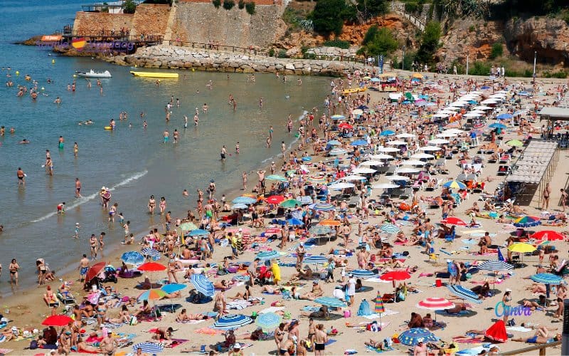 Barcelona, Balearen en Canarische Eilanden verdrinken in massatoerisme