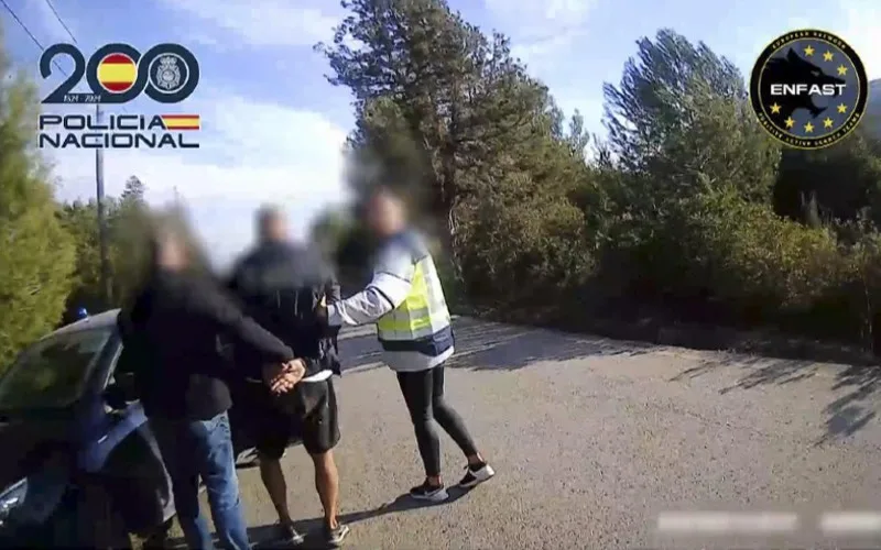 Spaanse politie arresteert op Ibiza het brein achter de 73 miljoen dollar diamantenroof in Schiphol