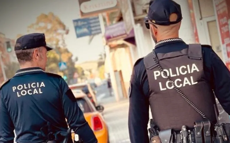 Man probeert met groot keukenmes Nederlandse toeristen in Elche te beroven