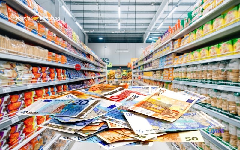 Spanjaarden gaven in 2023 gemiddeld 1.624 euro aan boodschappen uit