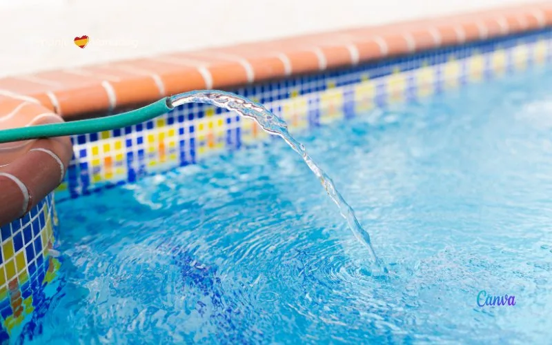 Innovatie tijdens waterschaarste: zwembaden gevuld met zeewater in Spanje