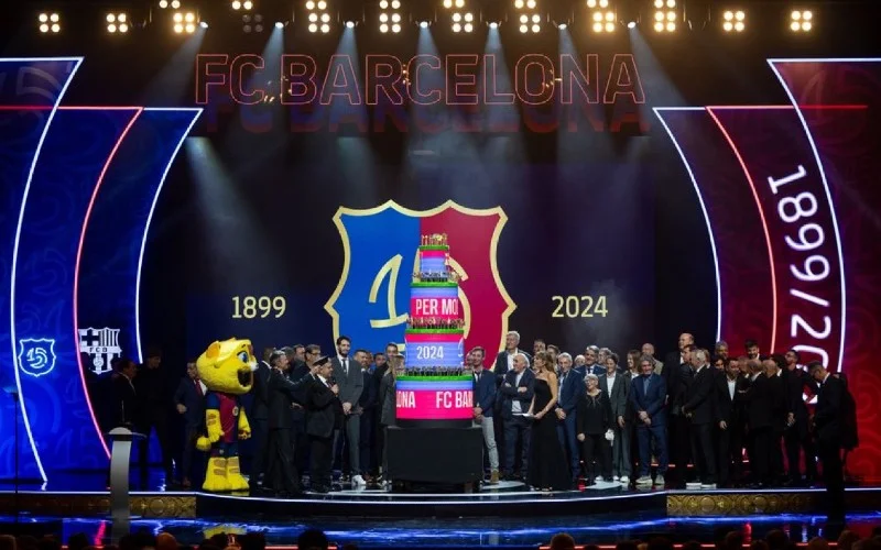 FC Barcelona viert 125-jarig bestaan met gala vol legendes, maar zonder Messi en Guardiola
