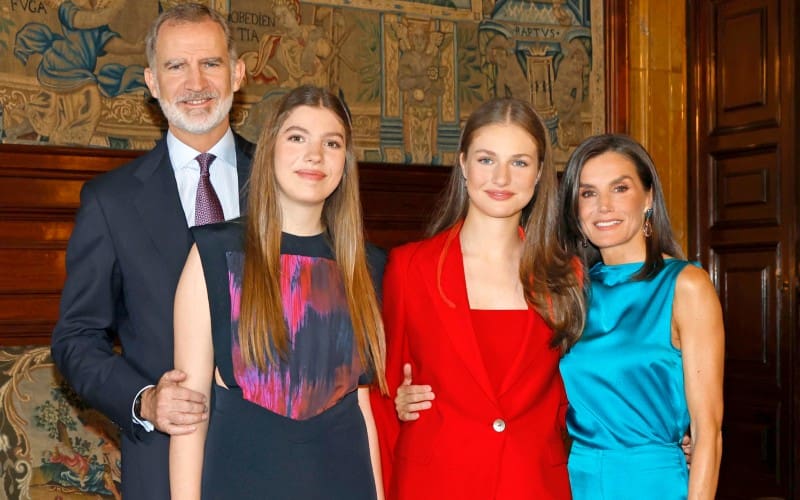 Spaanse Koningshuis brengt kerstwens uit als eerbetoon aan slachtoffers van DANA