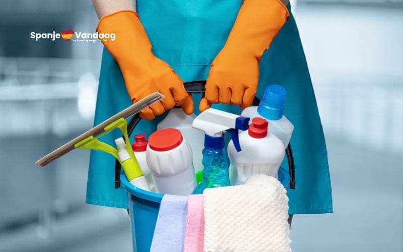 Werknemers met laag inkomen kunnen vanaf 2025 werk en uitkering combineren in Spanje