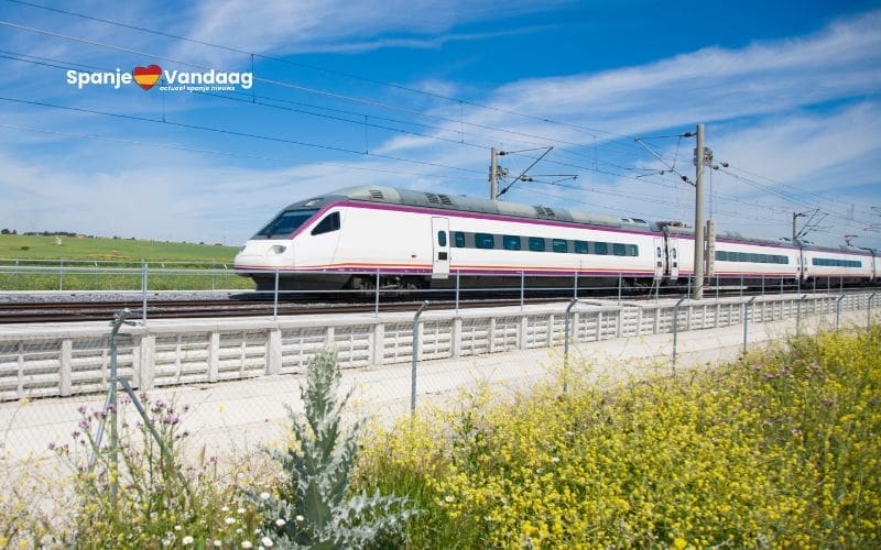 Spanje wil een nationaal vervoersbewijs voor trein en bus in 2026