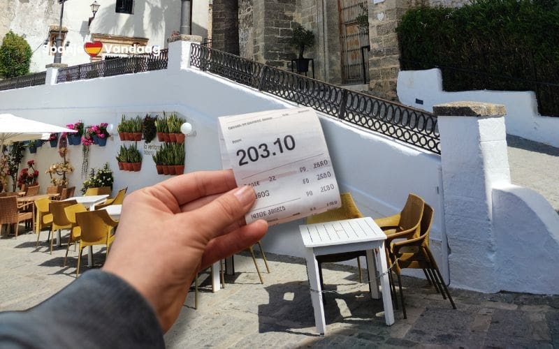 Restaurant in Spanje zoekt klant na fout met betaling