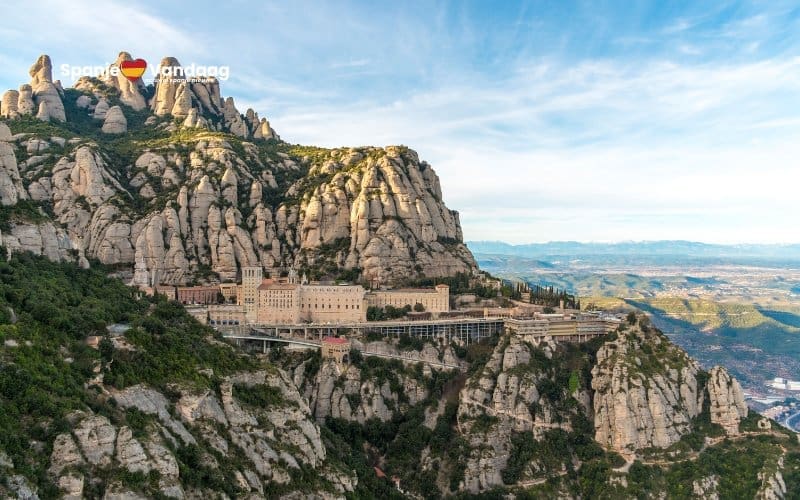 Montserrat is de Catalaanse historische bestemming aanbevolen door The New York Times in 2025