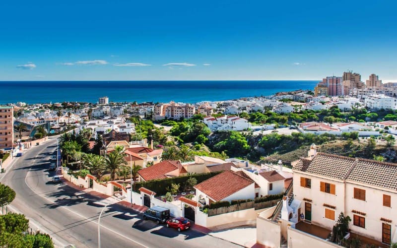 Waarom Finnen kiezen voor Torrevieja: de lelijkste stad van Spanje