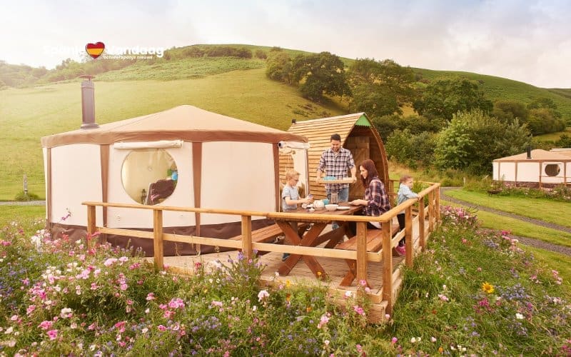 Spaanse campings vieren recordaantal reizigers en overnachtingen in 2024