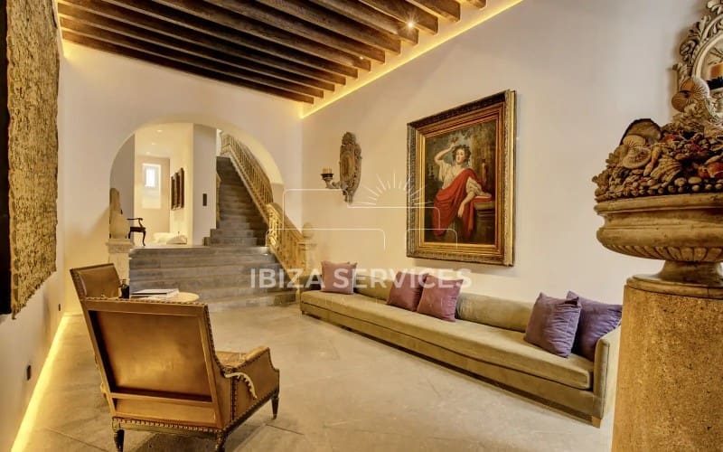 Historisch 19e-eeuws paleis in de wijk La Marina op Ibiza te koop voor 6,5 miljoen euro