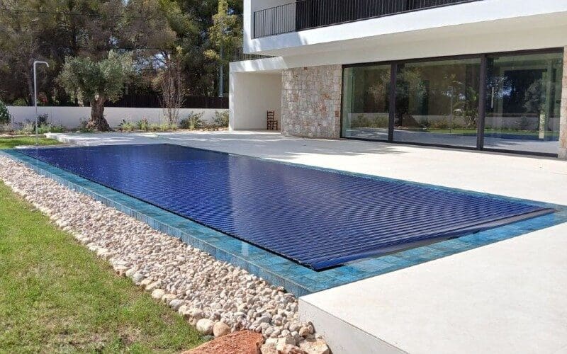 Wat moet u weten voordat u een zwembad in Spanje laat bouwen?