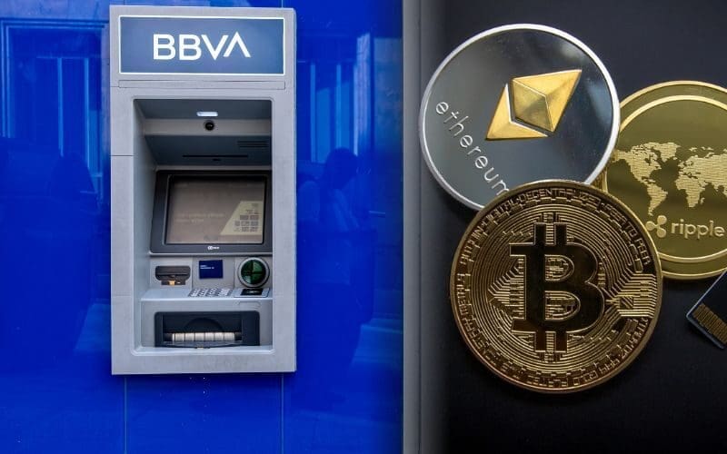 Spaanse banken BBVA en Kutxabank gaan klanten helpen met cryptomunten