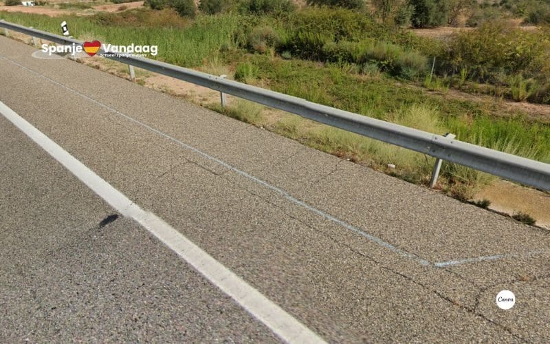 Wat zijn deze vreemde blauwe lijnen op sommige Spaanse wegen?