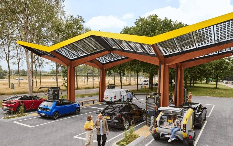 Spanje loopt achter op tankstations en heeft 19.300 ultrasnelle laadpunten extra nodig