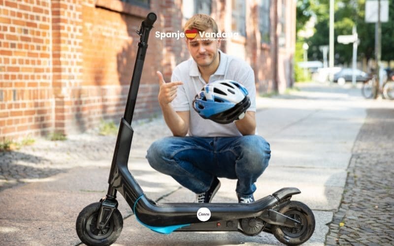 Vanaf 2025 helm verplicht op de elektrische step in heel Spanje