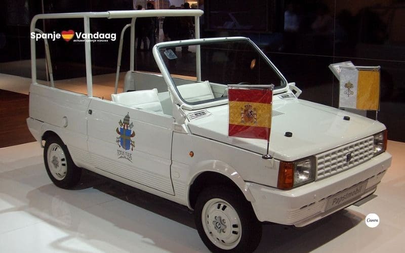 Deze unieke pausmobiel van Spaanse komaf werd gebouwd voor paus Johannes Paulus II