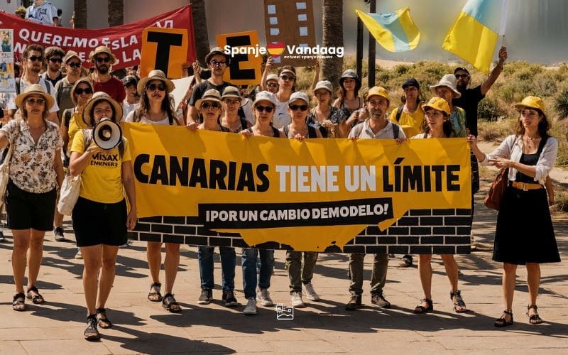 Bewoners Canarische Eilanden komen opnieuw massaal in opstand tegen toerisme