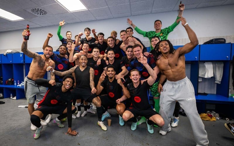 FC Barcelona pakt 28e landstitel na winst op stadsgenoot en nadert Real Madrid