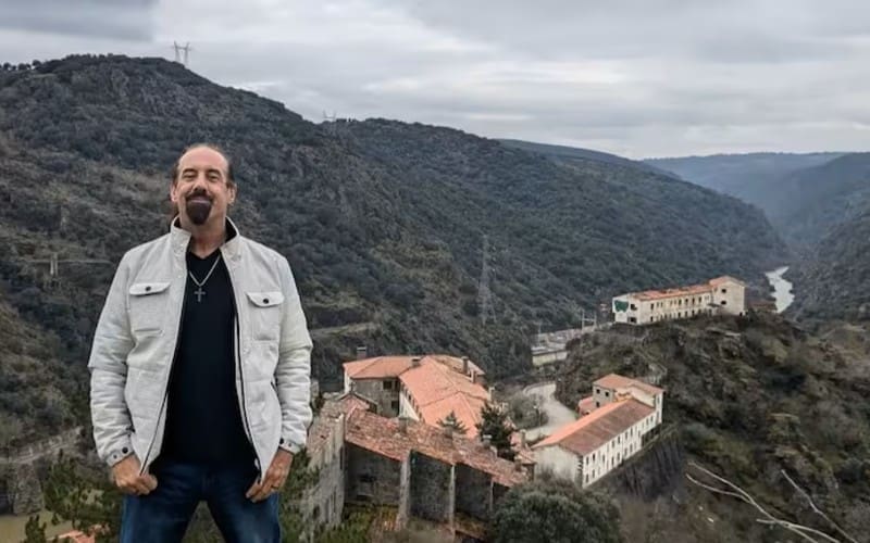 Amerikaan koopt verlaten Spaans dorp en staat voor grote uitdaging