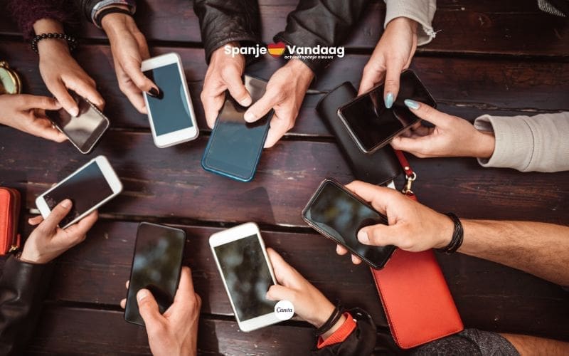 Steeds meer Spanjaarden gebruiken sociale media om informatie op te zoeken