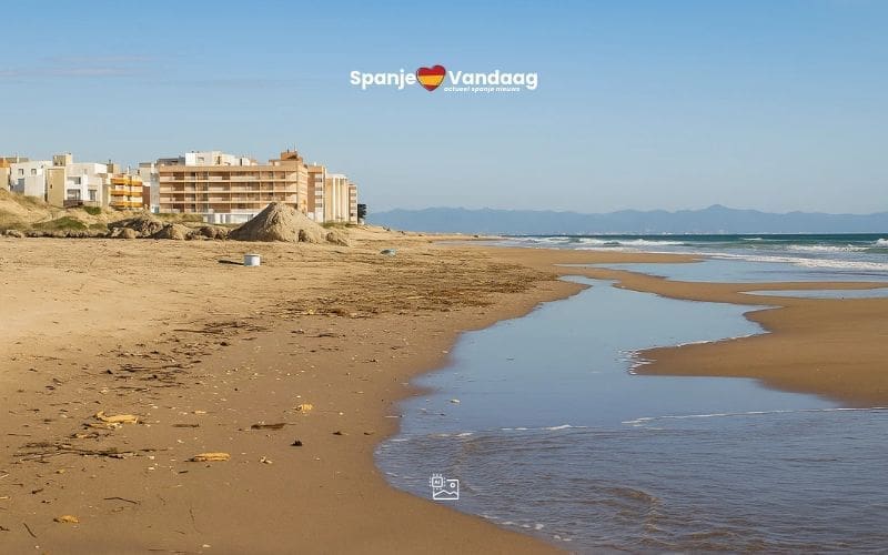 Zorgen om slechte staat van stranden in de regio Valencia vlak voor zomerdrukte