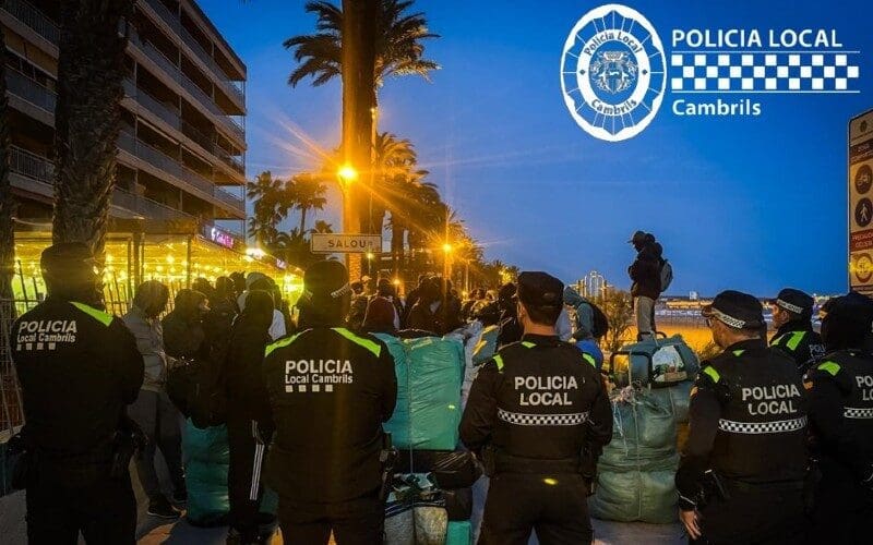 Cambrils voert strijd tegen ’top manta’ op met fysieke barrières en politieacties