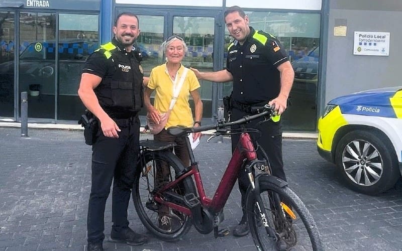 Gestolen e-bike van 81-jarige vrouw opgespoord via GPS-tracker aan de Costa Dorada