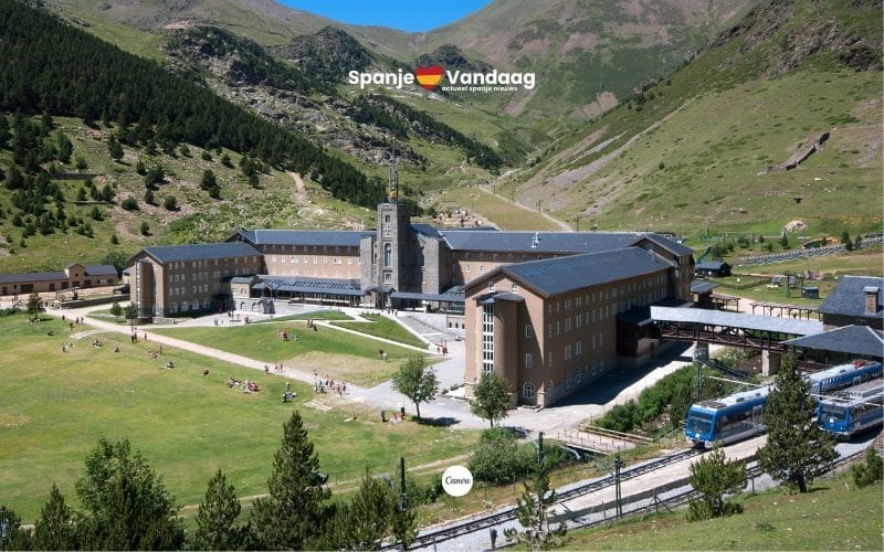 Ontdek deze bergvallei in de Pyreneeën die je alleen met de trein kunt bereiken