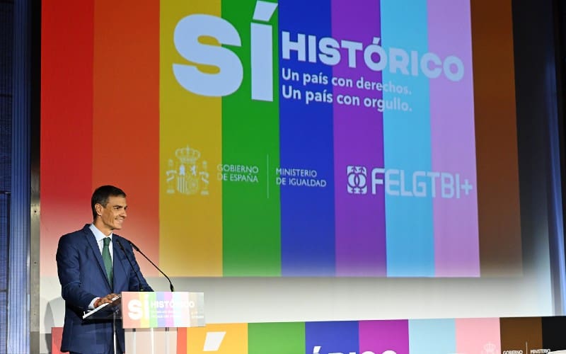 Spaanse premier viert 20 jaar homohuwelijk in Spanje