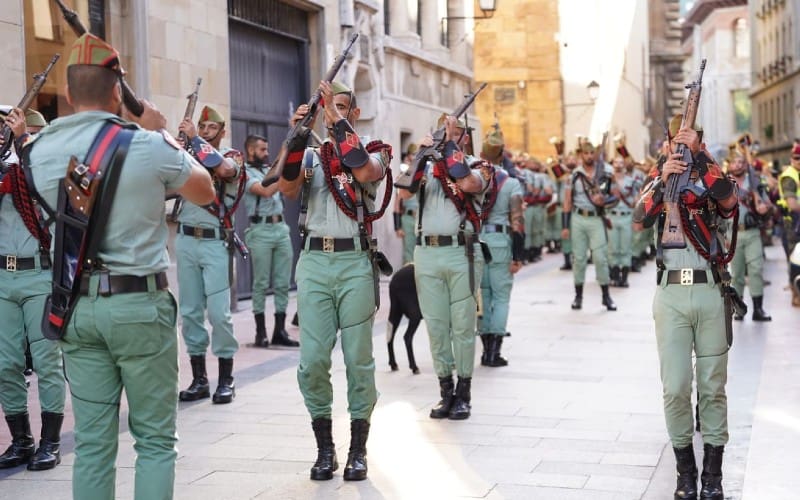 Tenerife verwelkomt 3.266 militairen voor uniek legerdefilé op de Dag van de Strijdkrachten