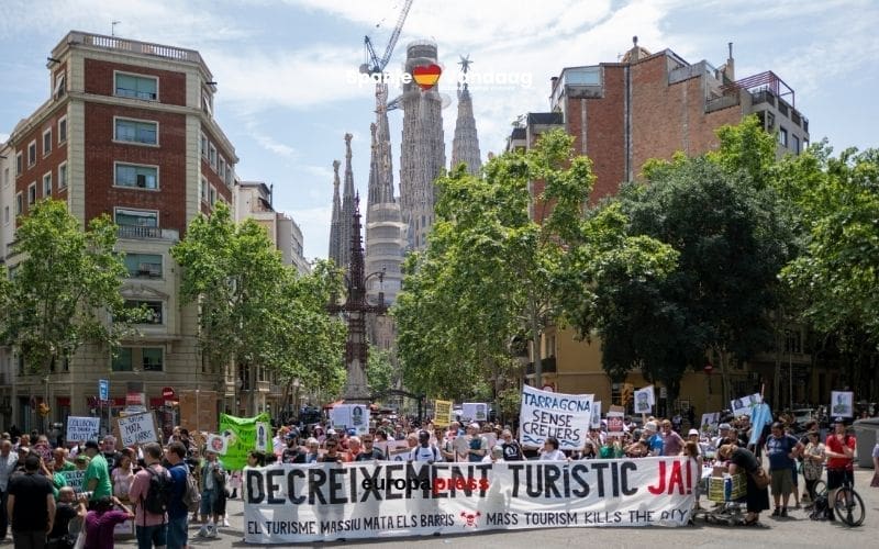 Duizenden Spanjaarden protesteren opnieuw in grote steden tegen massatoerisme