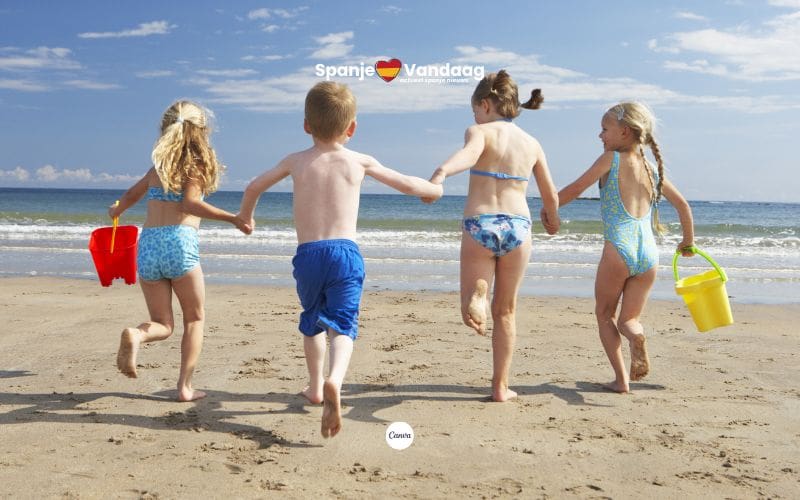 Schoolkinderen beginnen aan drie maanden zomervakantie in Spanje