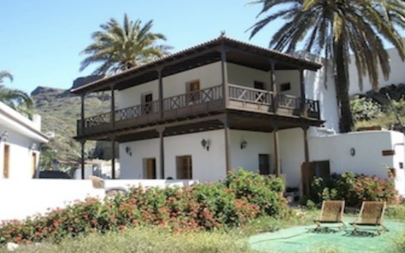 Dorpje met vier huizen te koop op Gran Canaria voor minder dan 390.000 euro